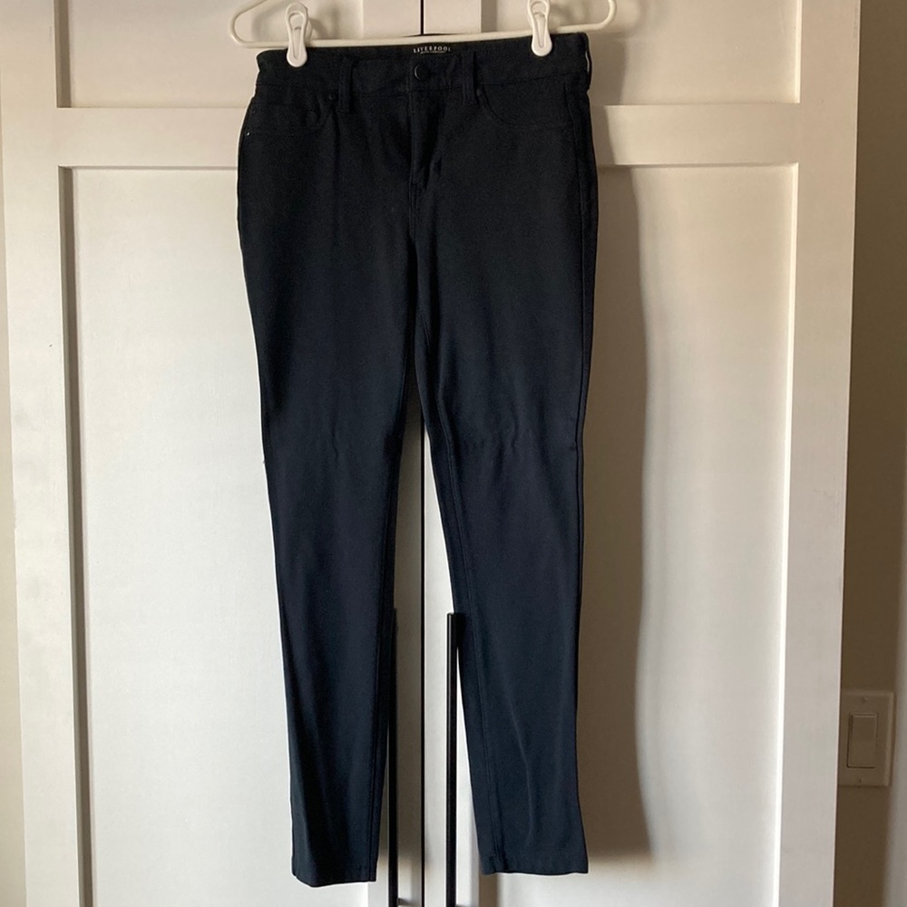 Liverpool Madonna leggings